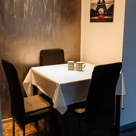 Glamour Ultracentral