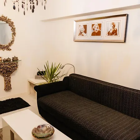 Glamour Ultracentral Apartment Craiova