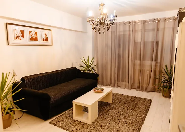 Glamour Ultracentral * Крайова