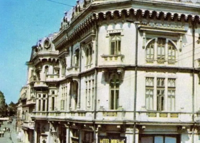 Glamour Ultracentral * Крайова