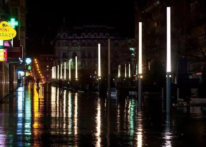 Glamour Ultracentral Крайова